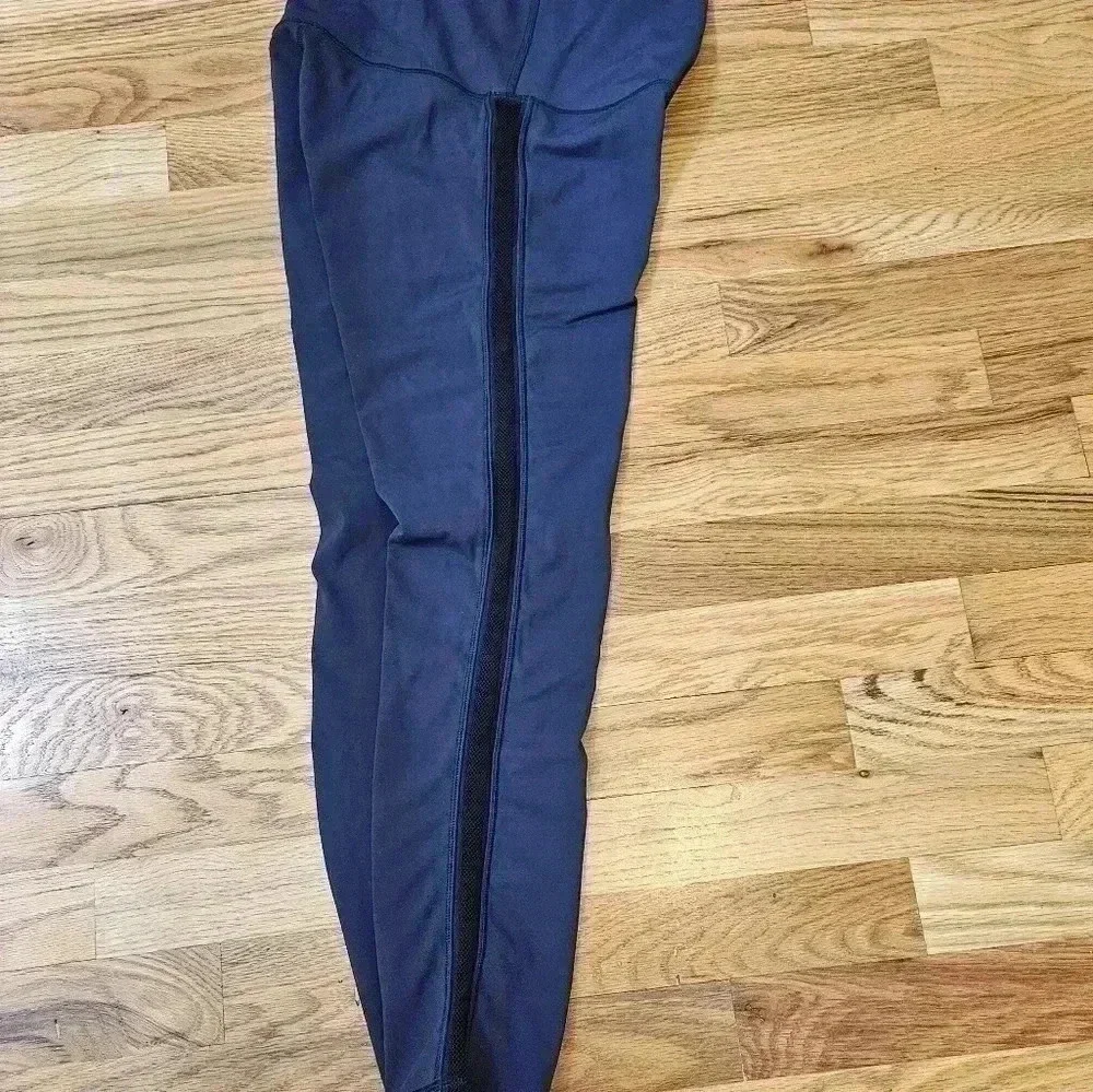 Lululemon Second Chance Leggings With Side Leg Mesh Size 6